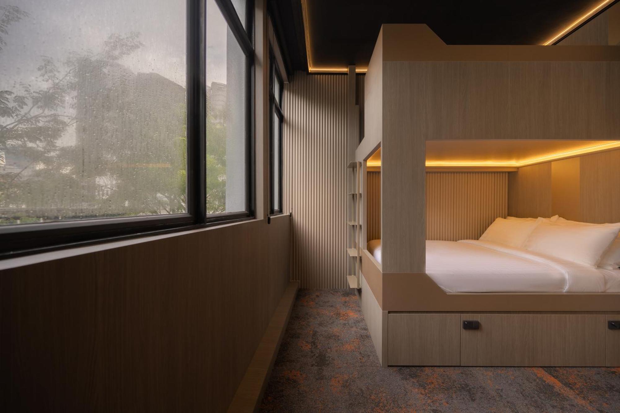 Cube Social Boutique Capsule Hotel At Boat Quay 新加坡 外观 照片