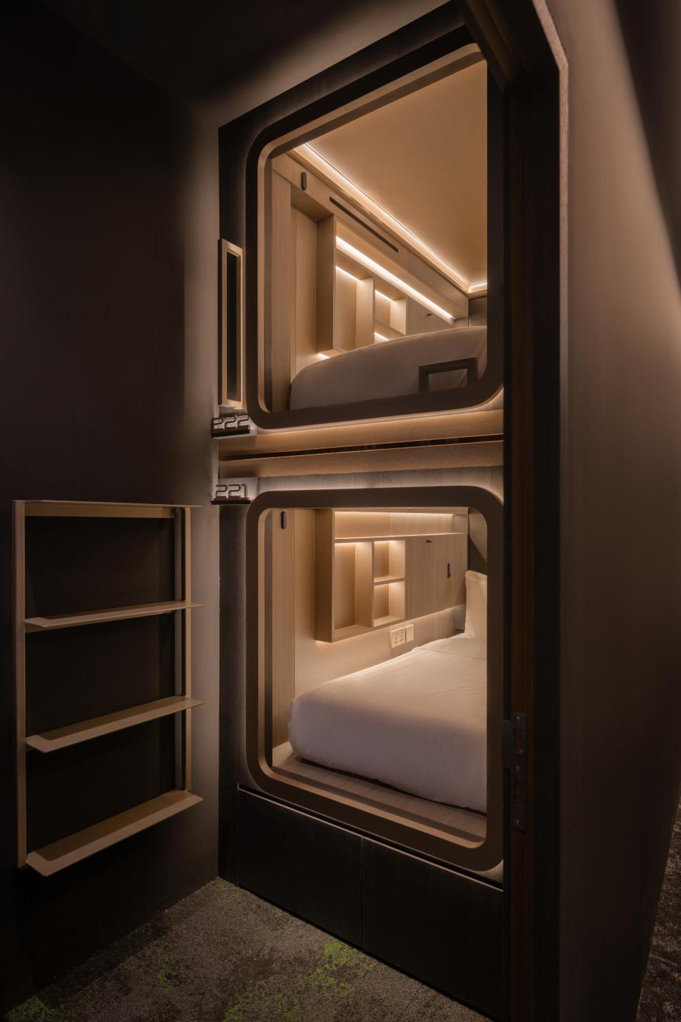 Cube Social Boutique Capsule Hotel At Boat Quay 新加坡 外观 照片