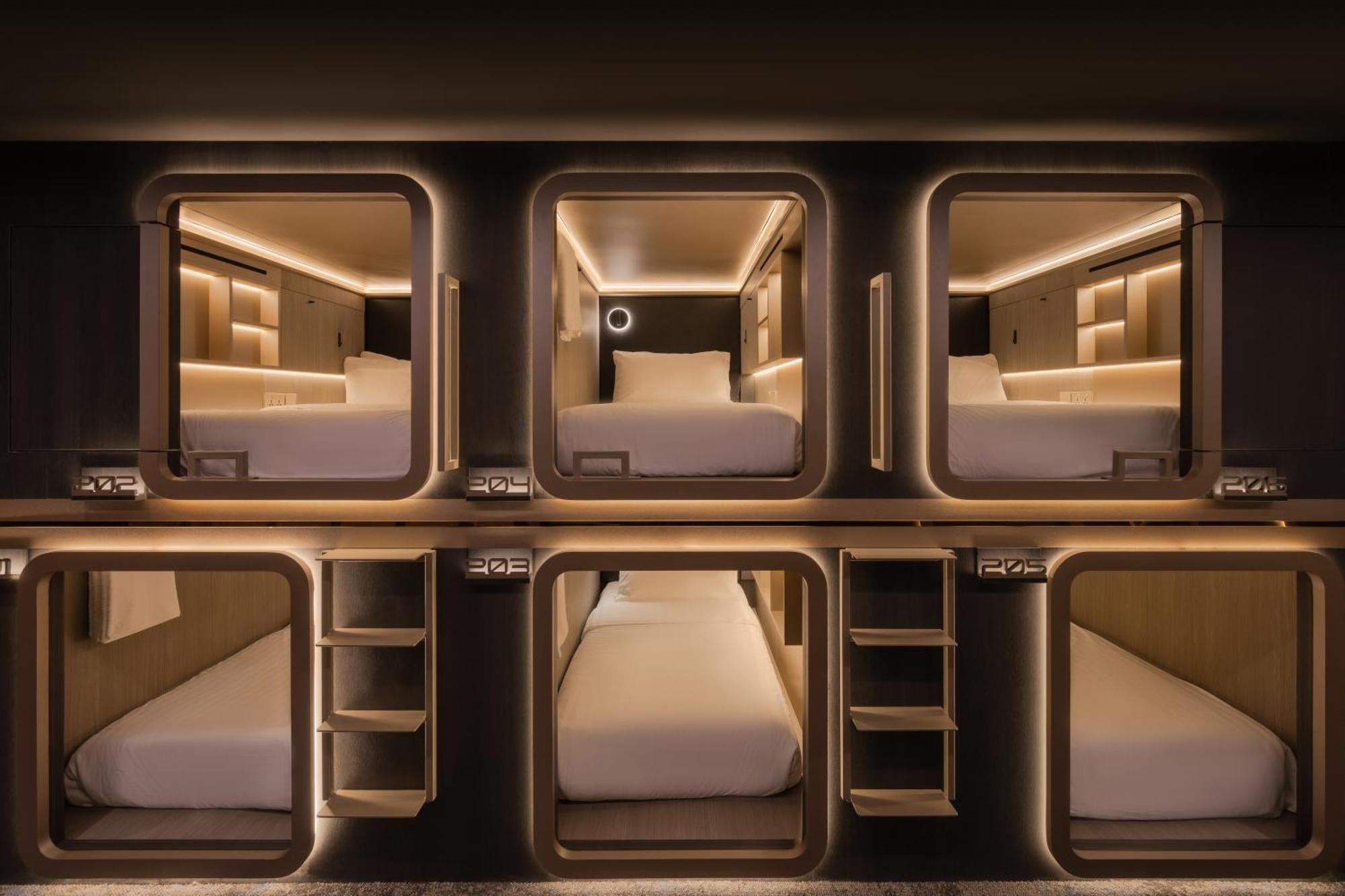 Cube Social Boutique Capsule Hotel At Boat Quay 新加坡 外观 照片