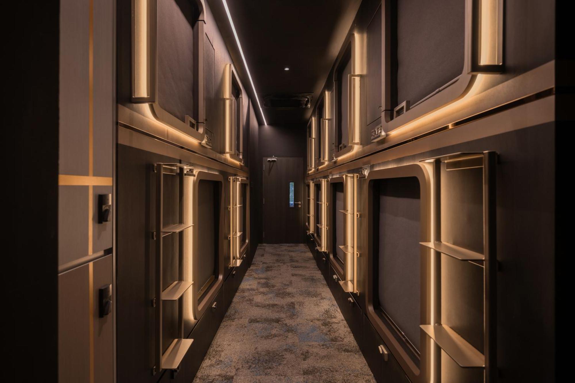 Cube Social Boutique Capsule Hotel At Boat Quay 新加坡 外观 照片